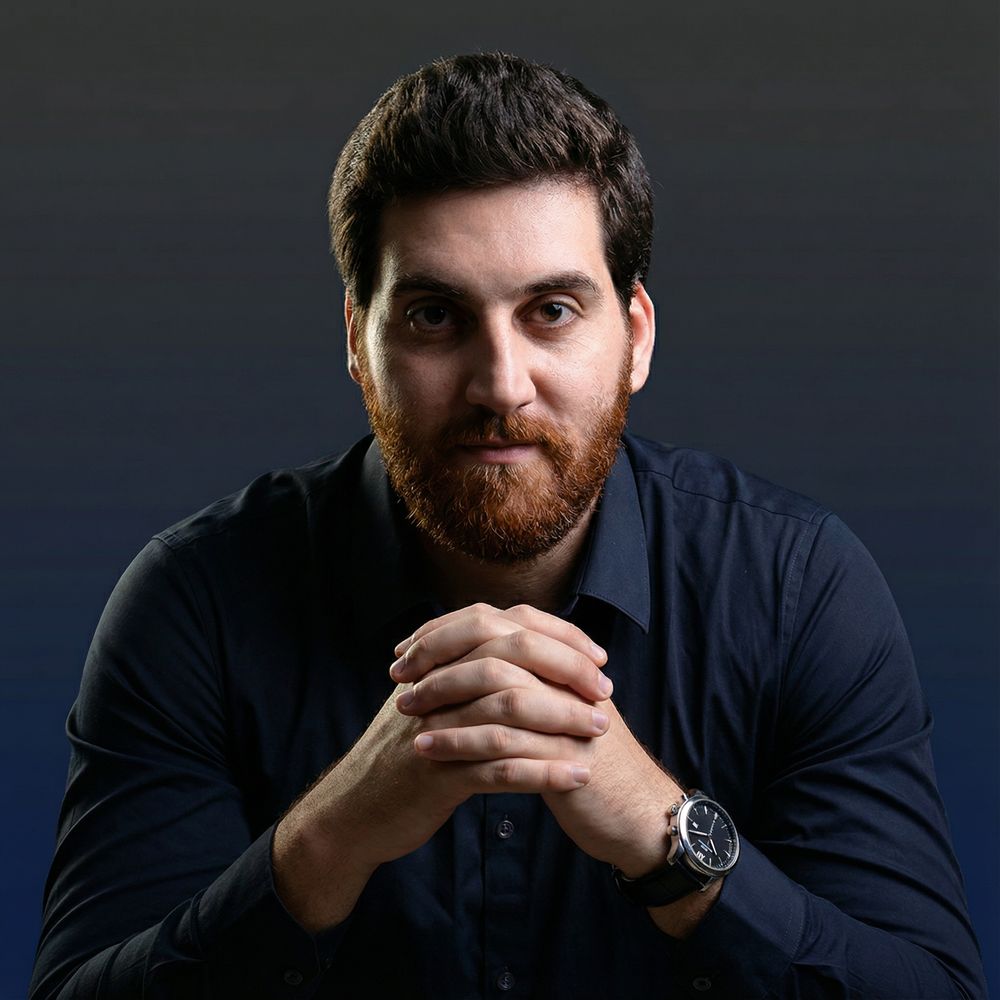 Alexsai - CEO & Founder of SocialLab
